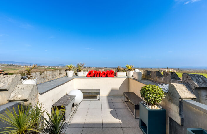 NORD VILLEFRANCHE,  APPARTEMENT DUPLEX , 176 m2 CARREZ, 5 CHAMBRES, TERRASSE, PARC,VUE — photo 3
