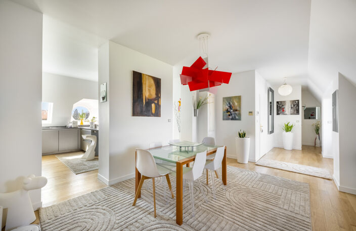 NORD VILLEFRANCHE,  APPARTEMENT DUPLEX , 176 m2 CARREZ, 5 CHAMBRES, TERRASSE, PARC,VUE — photo 4