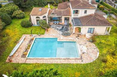 Maison 9 pièces 961248 €