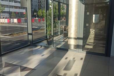 Appartement 1 pièces 810 €