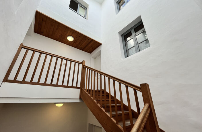 A vendre, appartement T2 duplex avec jardin au cœur du centre historique de St J P Port. — photo 4