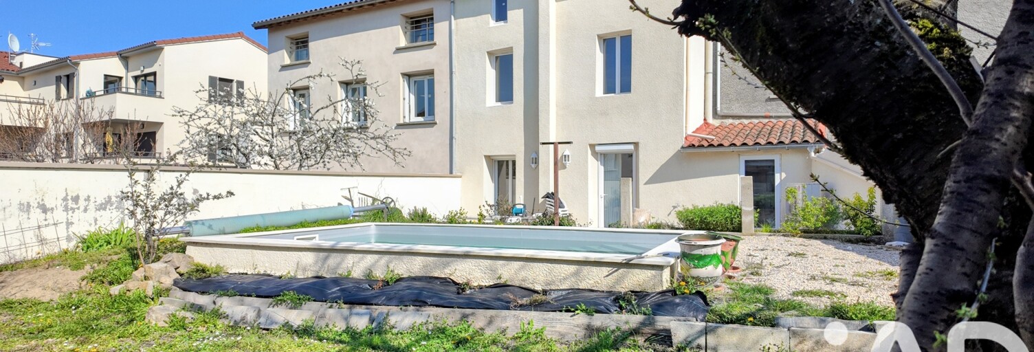 Maison 5 Pièces 122 m² à vendre à Saint-Marcellin-en-Forez (42680)