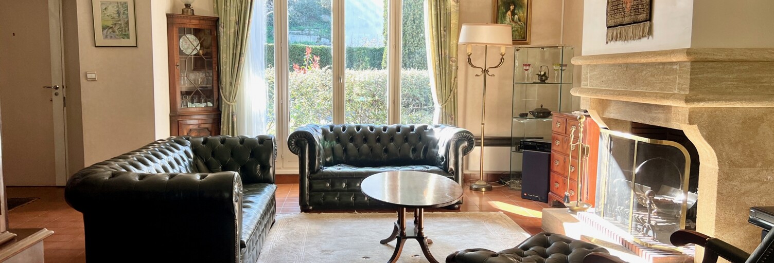 Maison 7 Pièces 160 m² à vendre à Le Mesnil-le-Roi (78600)