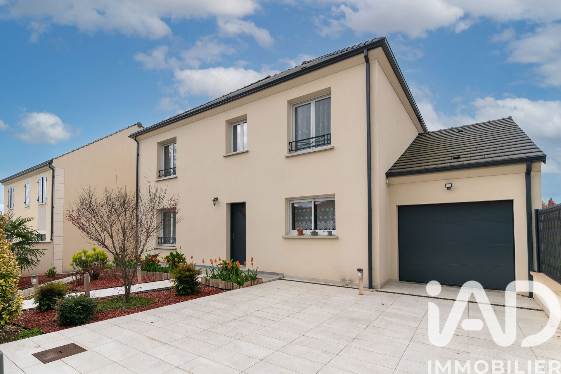 Conde-Sainte-Libiaire - 160m² - 8p. - 6ch.