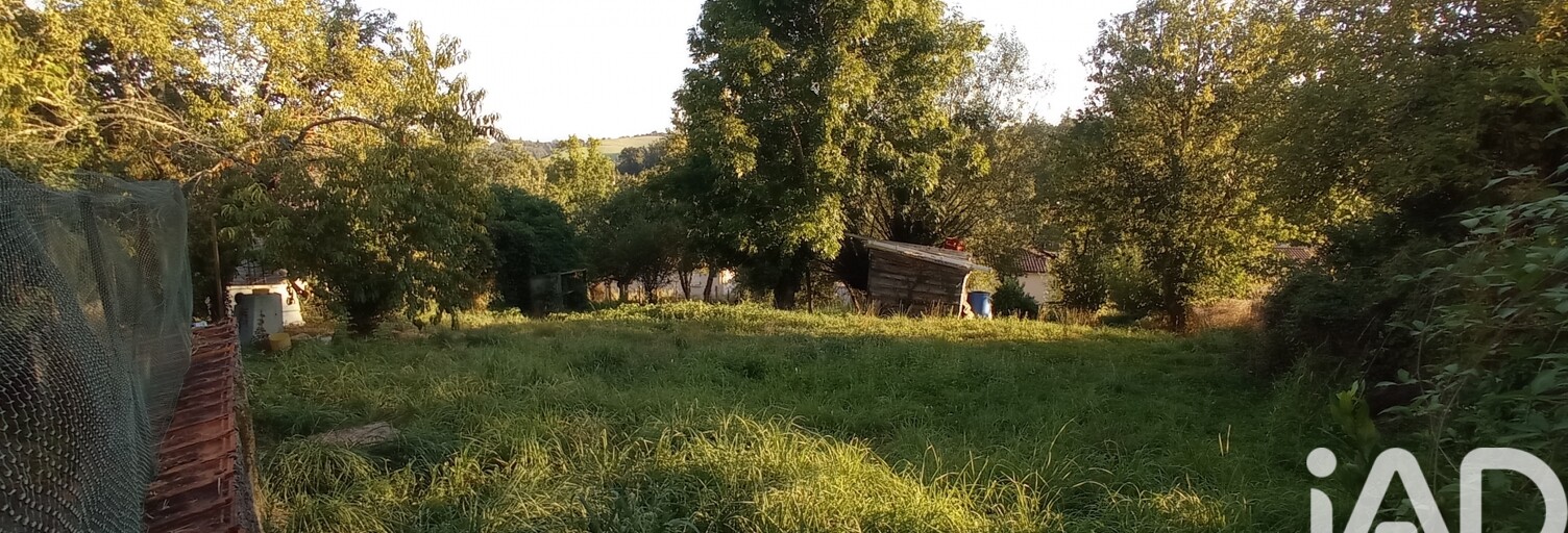 Terrain  691 m² à vendre à Maurs (15600)