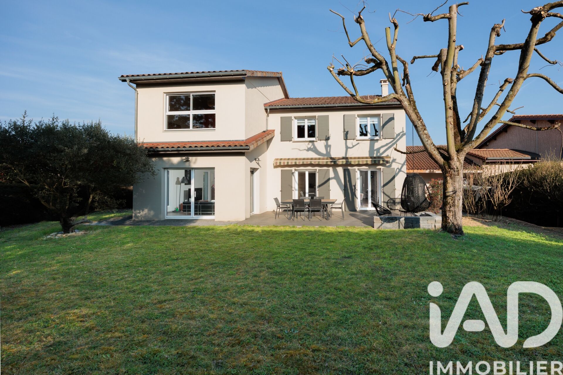 Saint-genis-les-ollieres - 166m² - 6p. - 4ch.