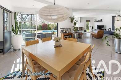 Maison 9 pièces 839000 €