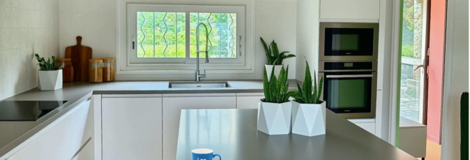 Maison 5 Pièces 119 m² à vendre à Vallauris (06220)