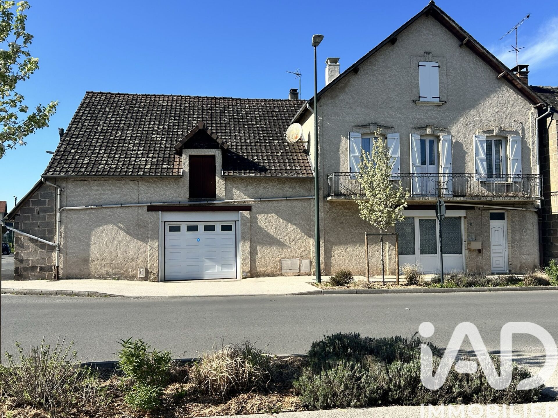 St-Aulaire - 140m² - 5p. - 4ch.