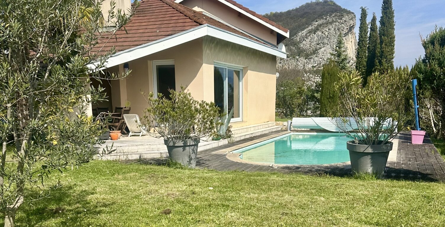 Vente Maison/villa 5 pièces — photo 1
