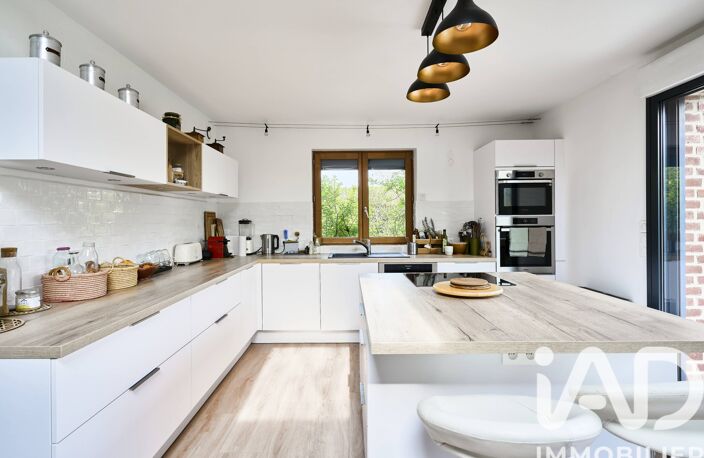 Vente Maison/villa 9 pièces — photo 2