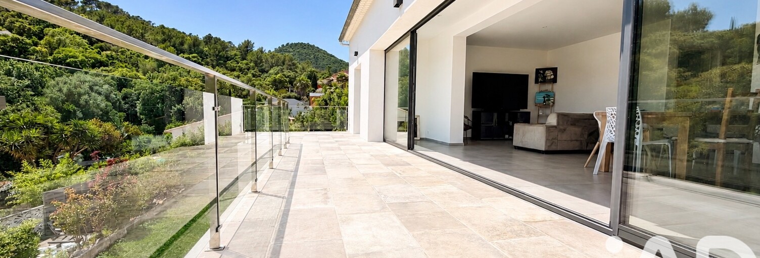 Maison 5 Pièces 200 m² à vendre à Carqueiranne (83320)