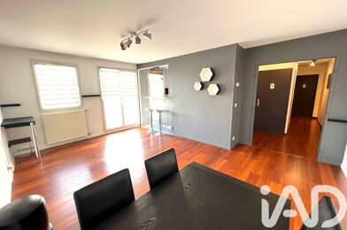 Appartement 3 pièces 240000 €