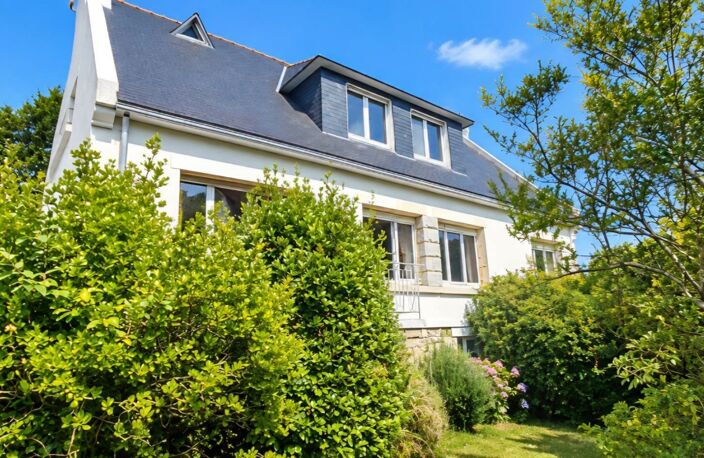 Vente Maison/villa 8 pièces — photo 2