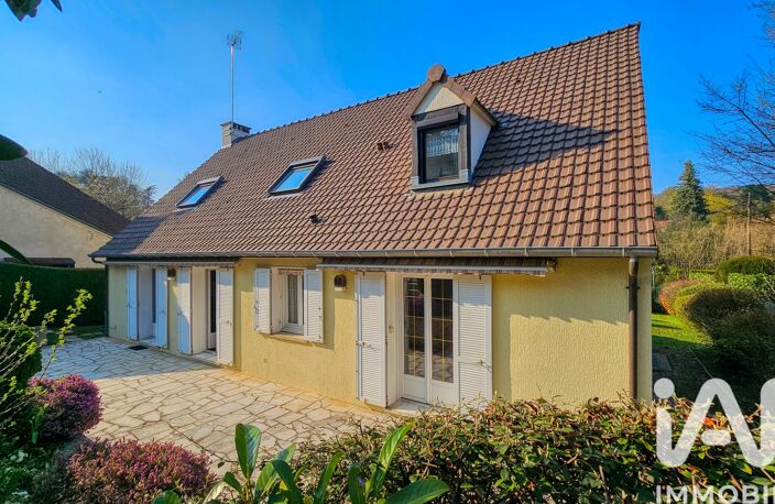 Vente Maison/villa 8 pièces — photo 2