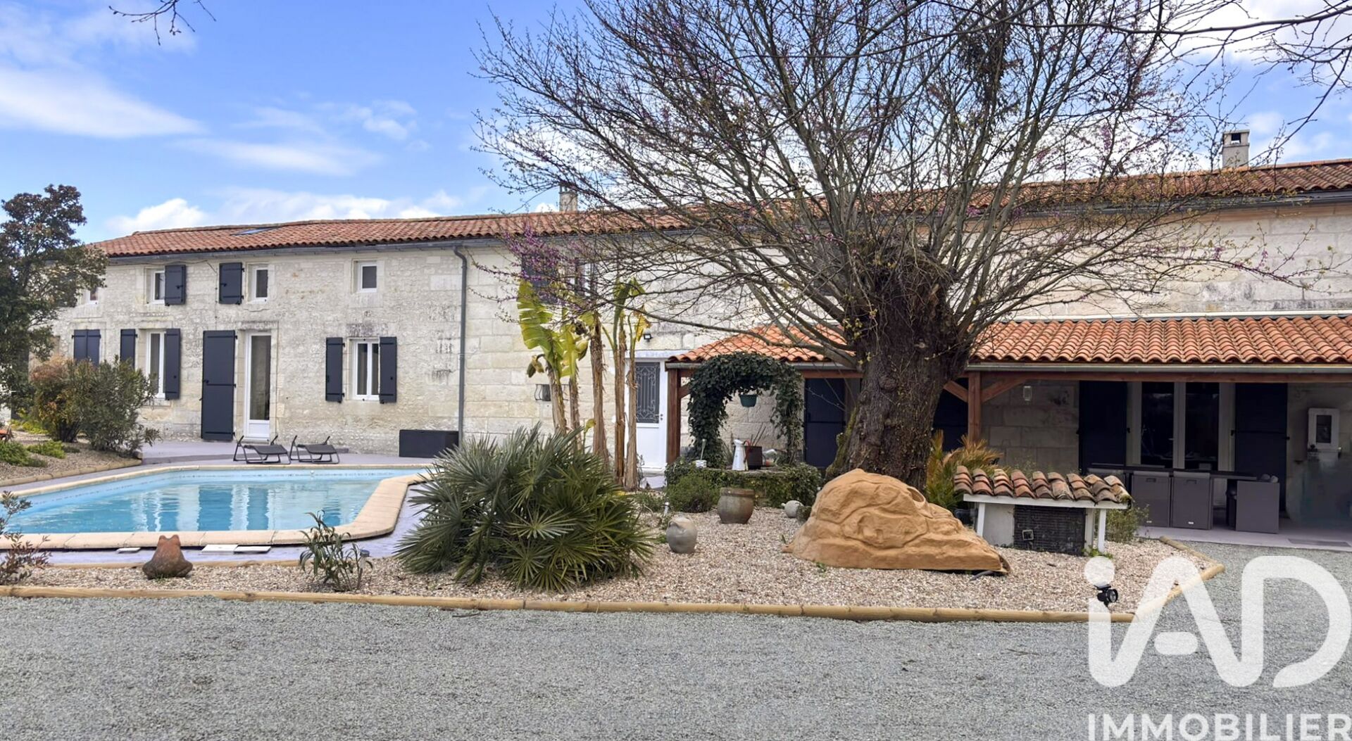 Les-Gonds - 247m² - 9p. - 5ch.