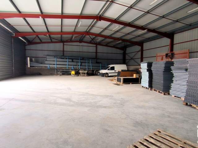 Vente Murs commerciaux 715 m&sup2; — photo du bien