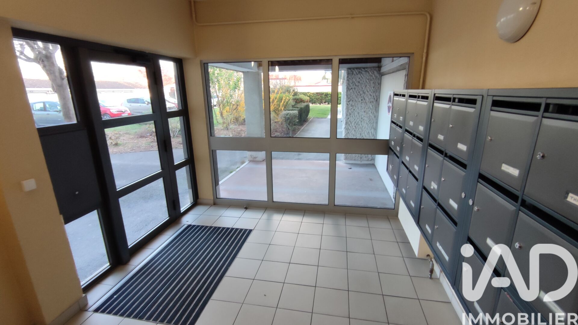 Vente Appartement 3 pièces - Photo 2