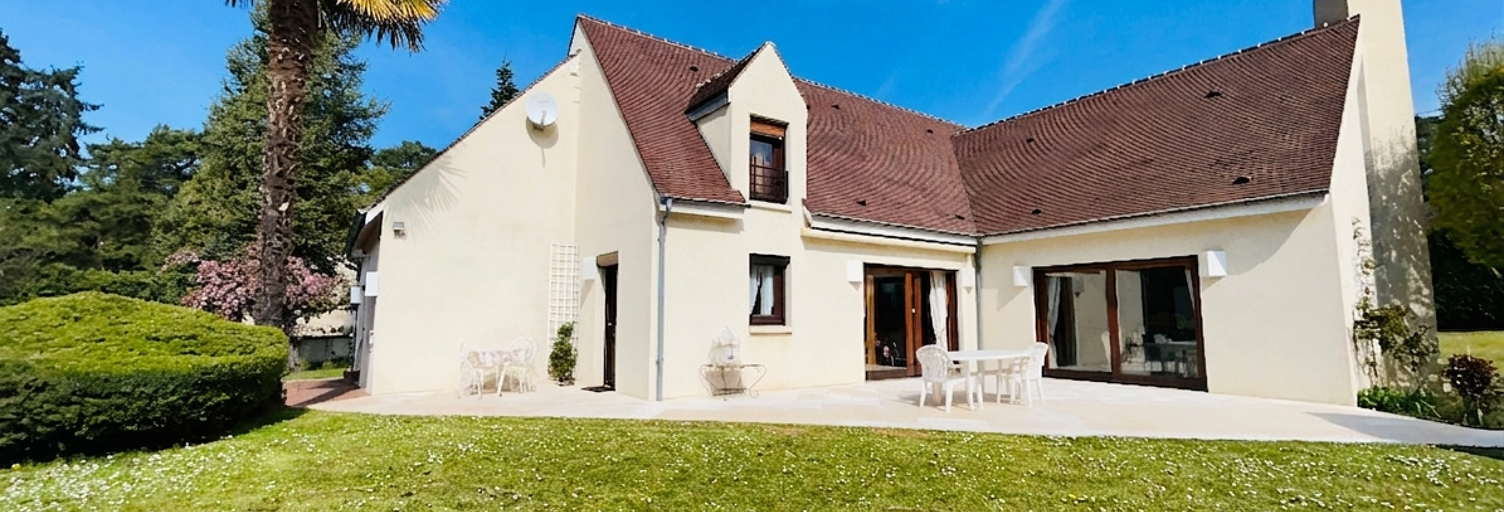 Maison 6 Pièces 202 m² à vendre à Nanteau-sur-Essonne (77760)