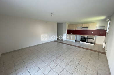 Appartement 4 pièces 780 €