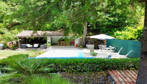 Villa / Maison 7 pièces  à vendre Tourrette-Levens 06690