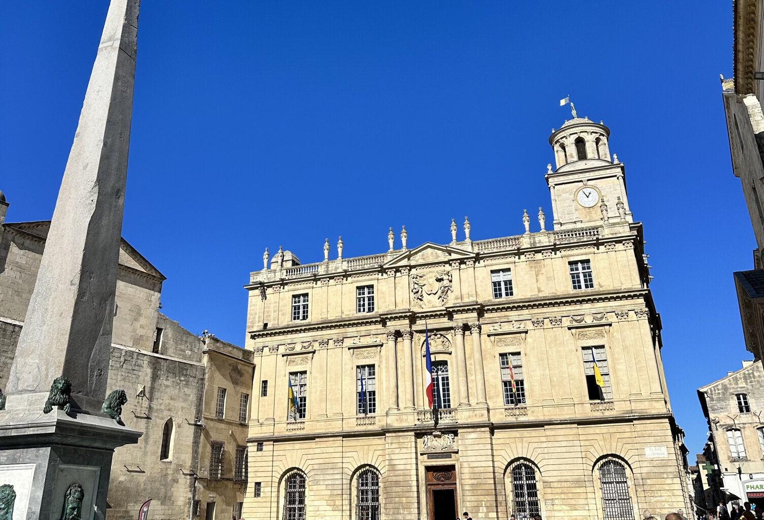 Arles centre ville - Immeuble — photo 1