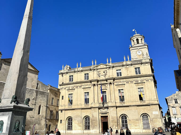 Arles centre ville - Immeuble — photo 1