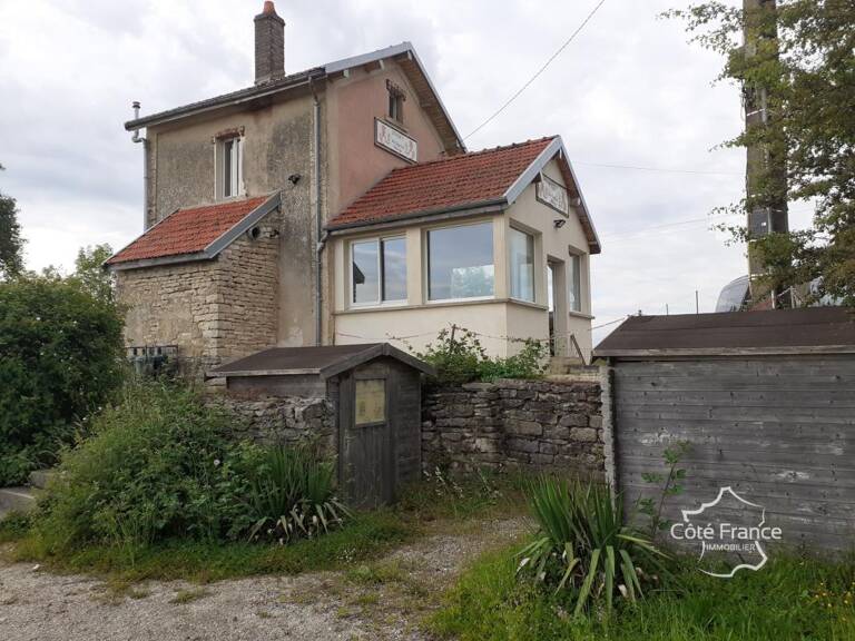 Maison 3/4P / local restauration, sans voisinage — photo 1