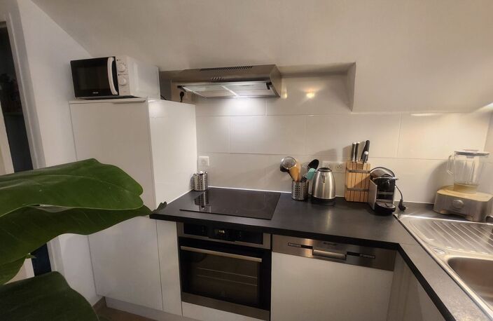BEL APPARTEMENT T2 CENTRE PORT-VIEUX — photo 5