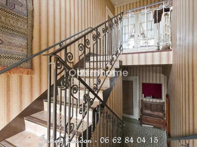 Maison 4 chambres avec jardin – Opportunité rare à Aurillac (travaux à prévoir) — photo 1