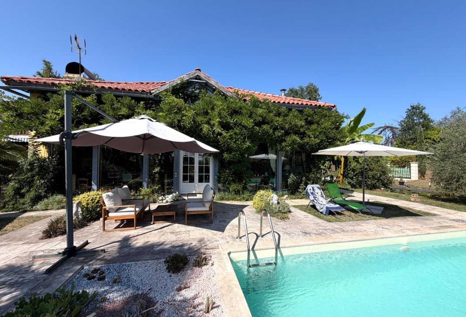 SAINTE CHRISTIE D'ARMAGNAC (32) Maison d'architecte de prestige avec des prestations exceptionnelles : piscine et studio indépendant (DPE C) — photo 1