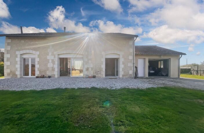 ✨ Authentique corps de ferme en pierre – Charme fou & potentiel ! — photo 3
