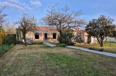 Tonnay-Charente, maison plain pied avec garage et jardin — photo du bien