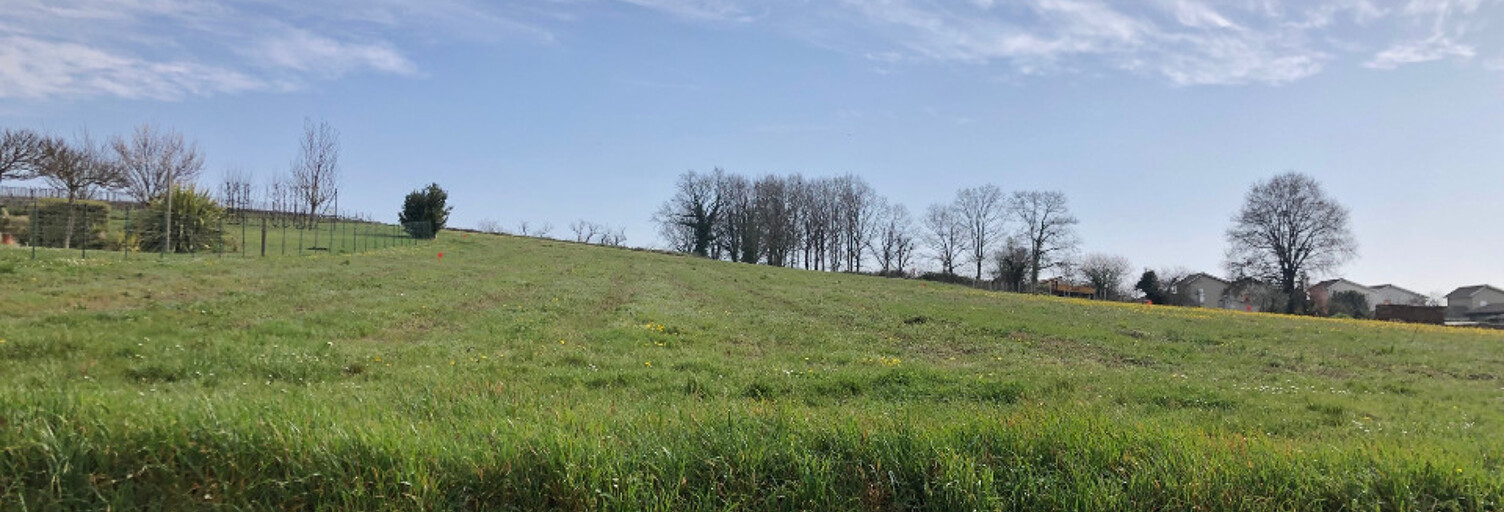 Terrain  903 m² à vendre à Saint-Savin (33920)