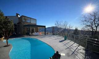 Maison 5 Pièces  m² à vendre à Carros (06510)