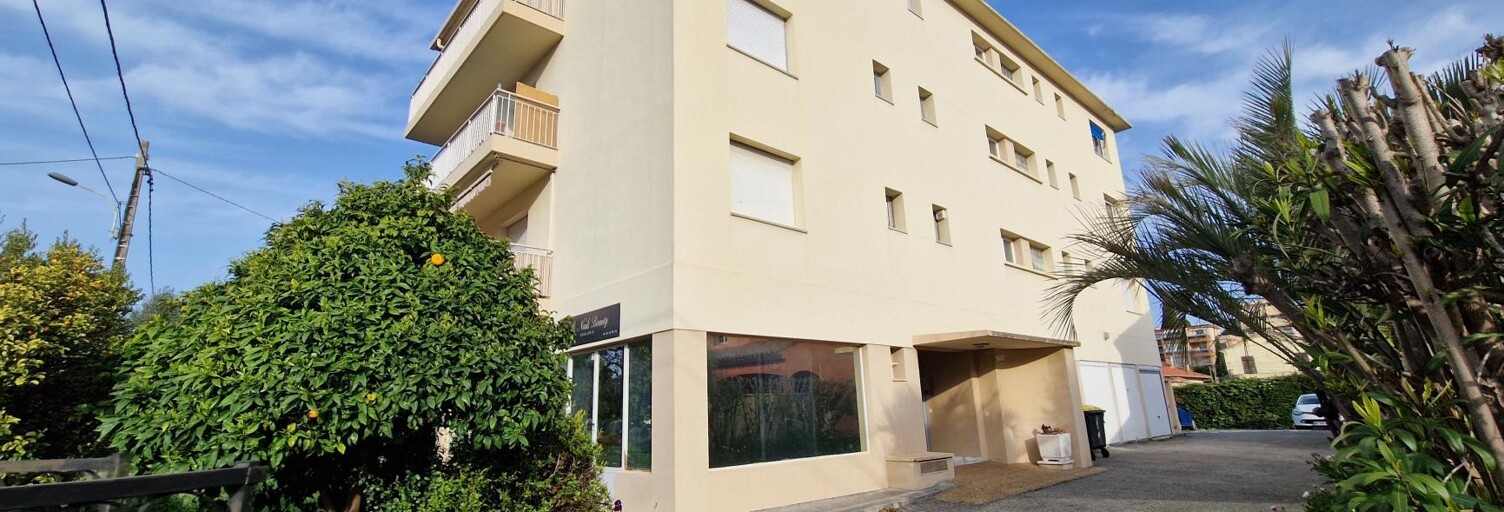 Commerce   m² à louer à Cannes (06150)