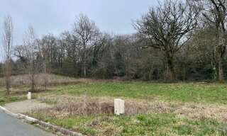Terrain  1675 m² à vendre à Saint-Médard-en-Jalles (33160)