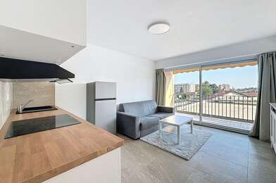 Appartement 3 pièces 1100 €