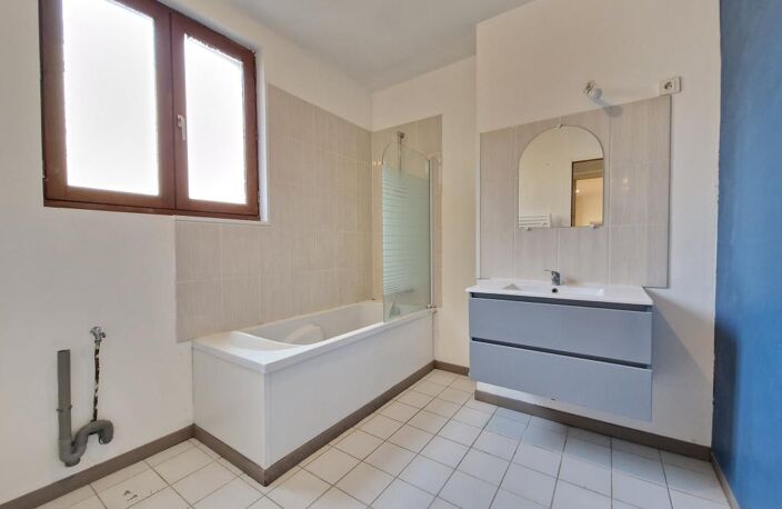 Duplex de charme au cœur de Verneuil-sur-Avre – 2 chambres ; idéal premier achat ou investisseur ! — photo 3
