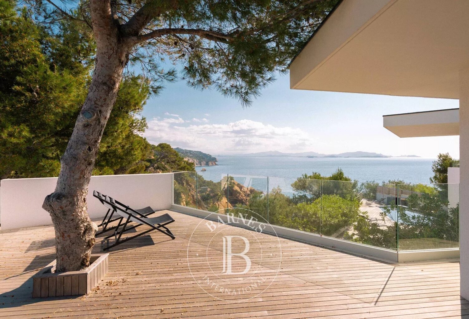 ENSUÈS-LA-REDONNE – CALANQUES DE LA CÔTE BLEUE Villa individuell — photo 1