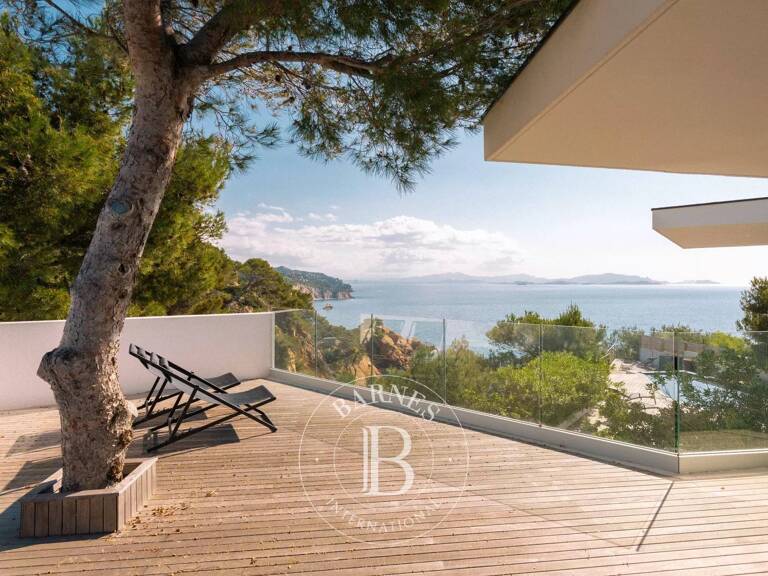 ENSUÈS-LA-REDONNE – CALANQUES DE LA CÔTE BLEUE Villa individuell — photo 1