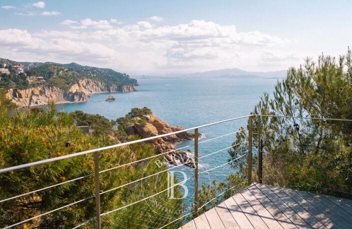 ENSUÈS-LA-REDONNE – CALANQUES DE LA CÔTE BLEUE Villa individuell — photo 4