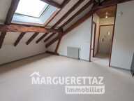 Appartement T2 dernier étage centre village — photo 4