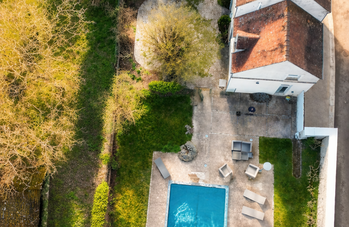 Proprièté en coeur de village de 8 pièces et 248m2 hab, 6 ch — photo 2