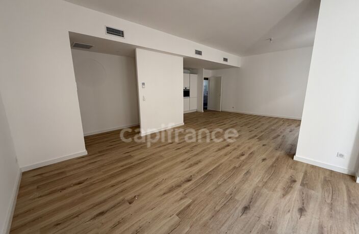 Appartement refait à neuf avec parking et ascenseur — photo 5