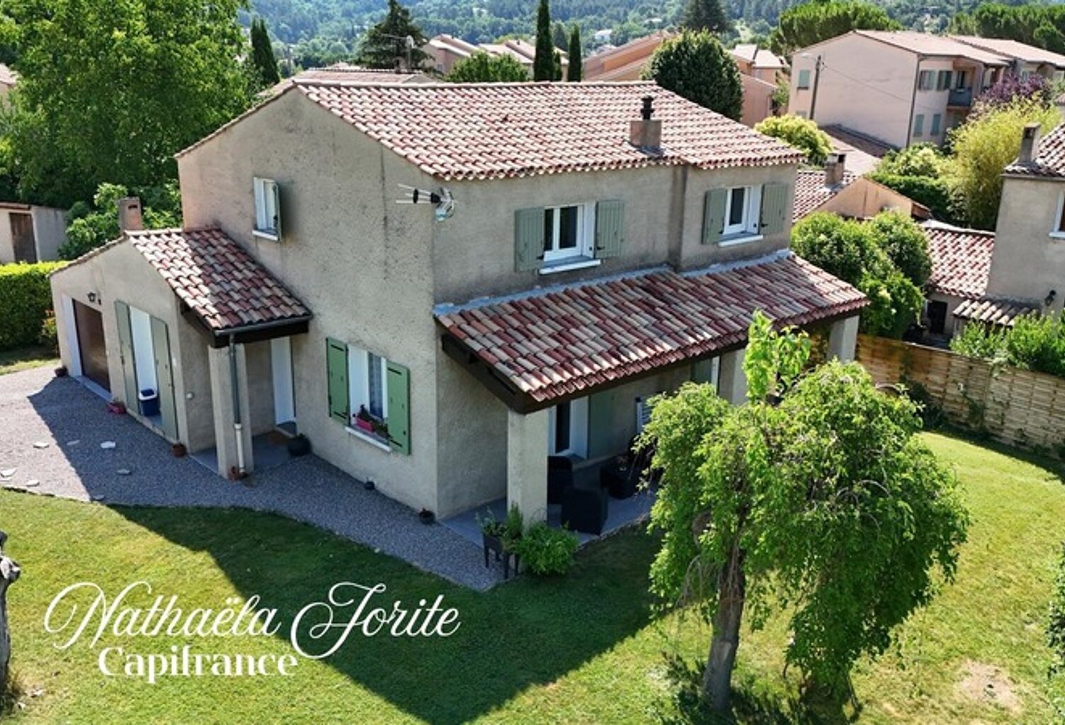 Digne-les-Bains (04)- Secteur résidentiel des Sieyes – La villa familiale où il ne reste plus qu'à poser vos valises — photo 1