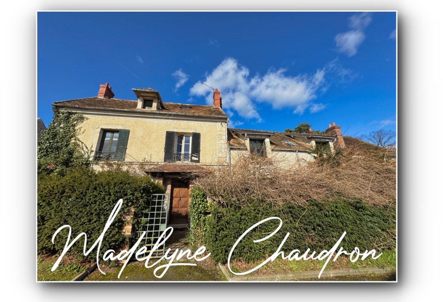 Belle demeure ancienne à rénover au cœur de Breuillet – grands volumes, 6 chambres et terrain de 920 m² — photo 1
