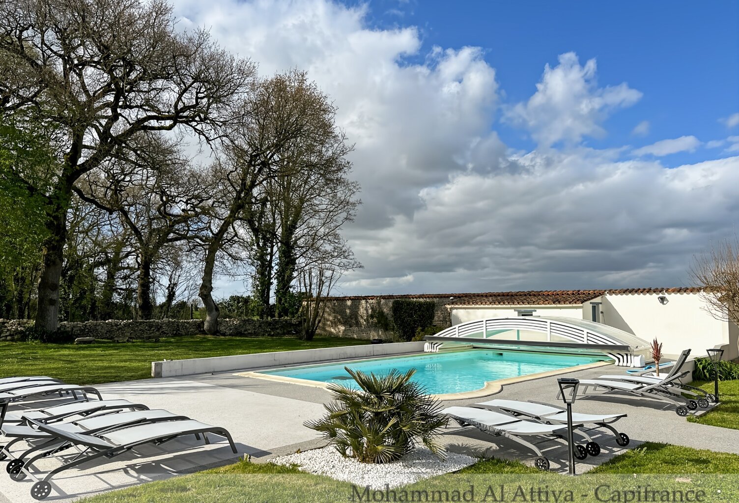 Magnifique propriété familiale avec gîte, studio et piscine à quelques minutes de La Rochelle (17) — photo 1