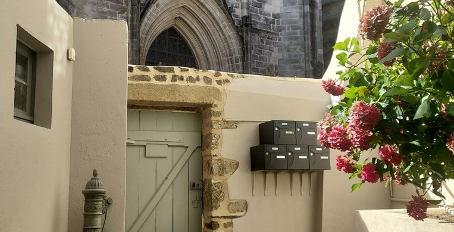 Immeuble à vendre VANNES (56) — photo 1