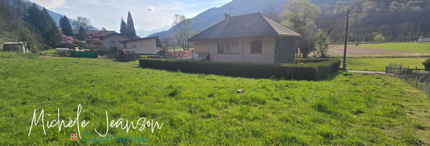 Terrain  932 m² à vendre à Val-d'Arc (73220)